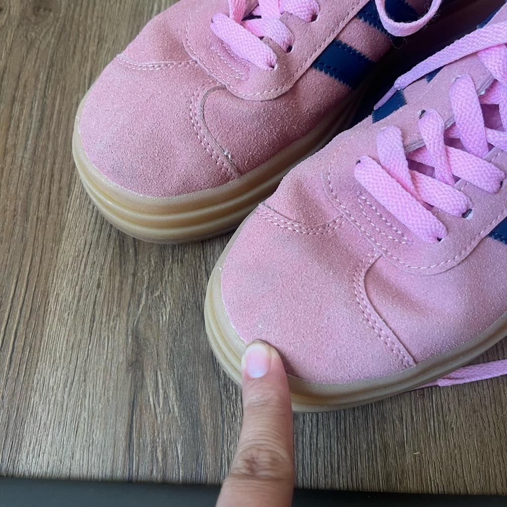 Adidas Gazelles, women’s 8.5 - Picture 11 of 12